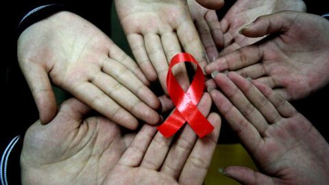 علاج مرض الإيدز