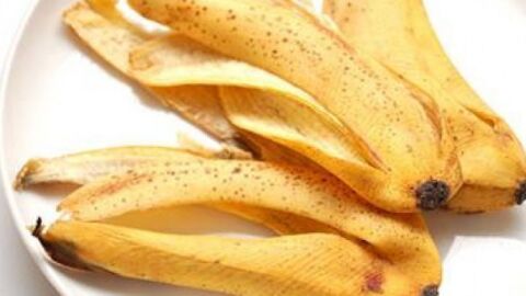 فوائد قشر الموز المجفف للشعر