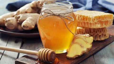 فوائد تناول العسل والزنجبيل على الريق