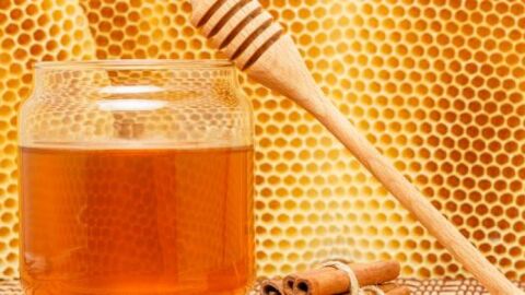 فوائد العسل والقرفة للبشرة