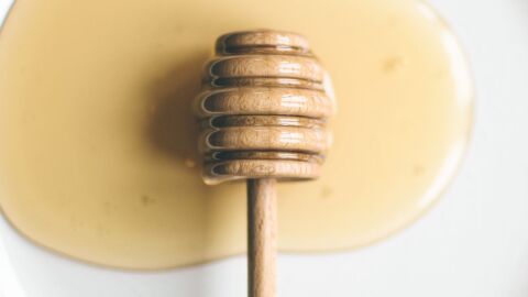 فوائد العسل للشعر الخشن