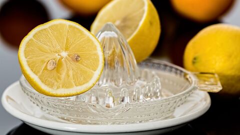 فوائد عصير الليمون للوجه