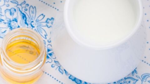 فوائد الحليب والعسل للبشرة