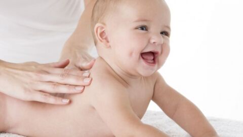 فوائد زيت الزيتون للطفل حديث الولادة