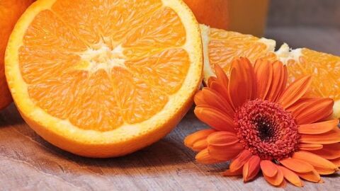 فوائد قشر البرتقال للبشرة الدهنية