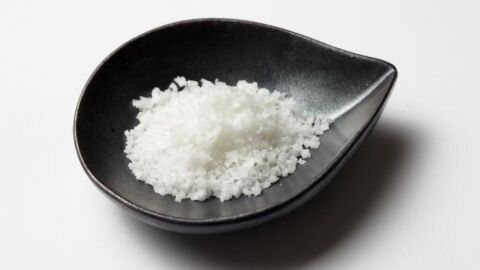 فوائد الملح للجسم والبشرة