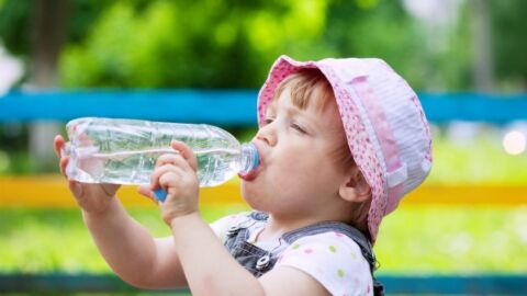 فوائد الماء للأطفال