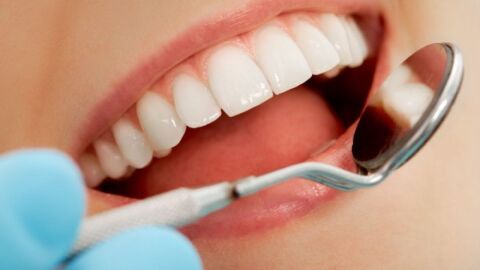 أسباب بروز الأسنان