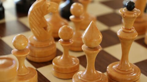 قوانين لعبة الشطرنج للمبتدئين