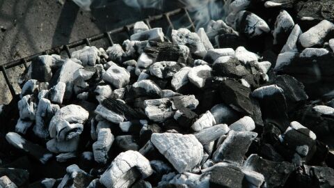 طريقة صناعة الفحم
