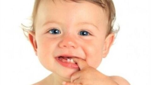 تأخر ظهور الأسنان عند الرضع