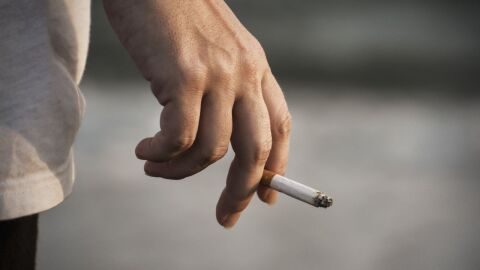 هل التدخين يسبب سرطان الجلد