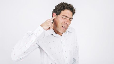 التخلص من انسداد الأذن