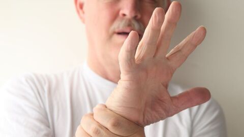 علاج رعشة اليد