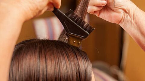 صناعة صبغة الشعر منزلياً