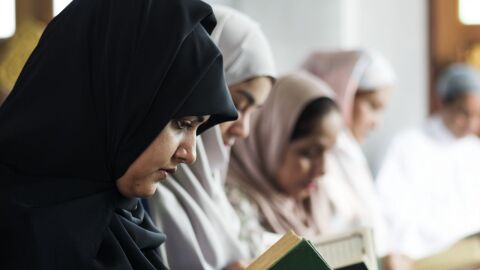 كيفية اعتكاف المرأة في رمضان