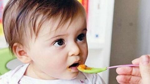 كيف أشجع طفلي على الأكل