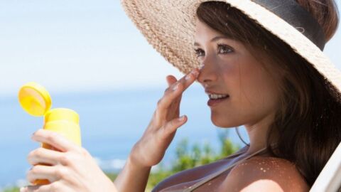 كيف تحافظين على بشرتك من الشمس
