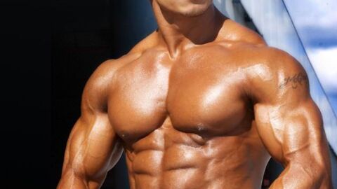 كيف يتم بناء العضلات