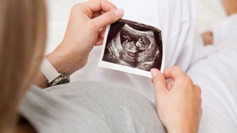 كيف تكون وضعية الجنين في الشهر السادس