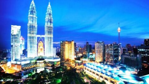 كم يبلغ عدد سكان ماليزيا