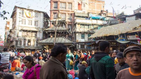 كم يبلغ عدد سكان نيبال