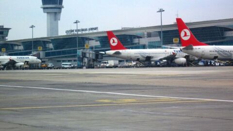 كم مطار دولي في إسطنبول