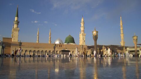 كم تعادل الصلاة في المسجد النبوي