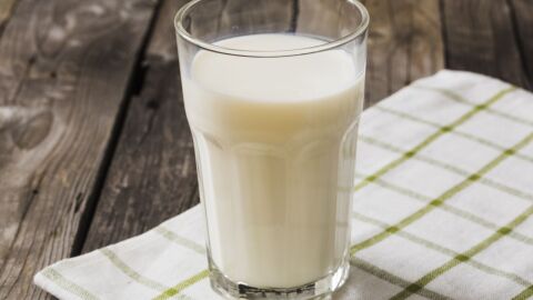 كم يحتوي الحليب على سعرات حرارية