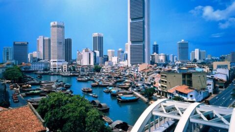 كيف تطورت سنغافورة