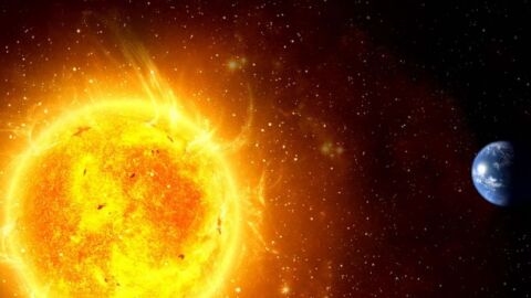 كيف تدور الأرض حول نفسها وحول الشمس