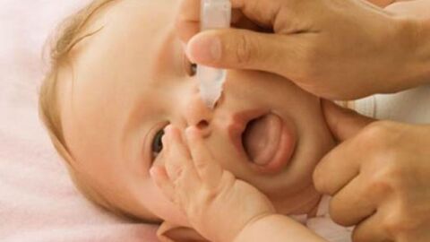 كيف أنظف أنف المولود