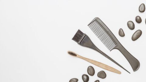 طريقة تنظيف مشط الشعر