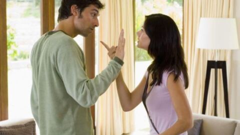 كيفية التعامل مع الزوج العنيد والصامت