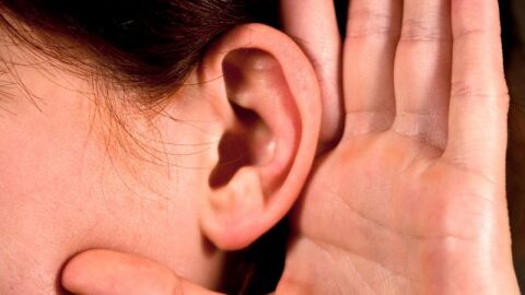 كيف تنمي مهارة الاستماع