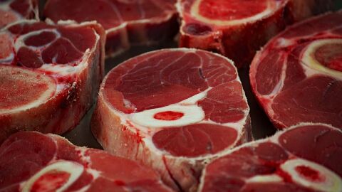 كيف توزع لحم العقيقة