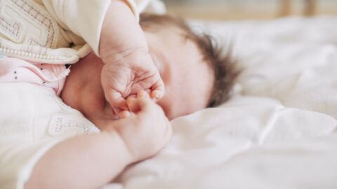 كيفية التخلص من المغص عند الرضع