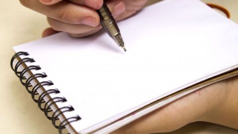 كيف تحسن خطك في الكتابة