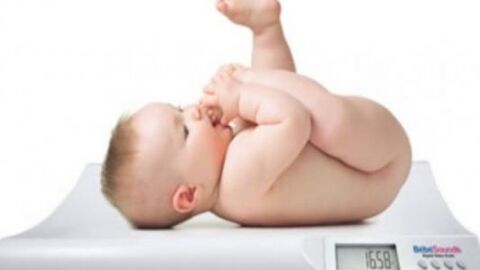 كيف أزيد من وزن طفلي الرضيع