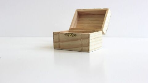 كيف تصنع صندوقاً من الخشب
