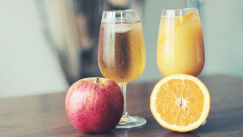 طريقة عمل عصير تفاح وبرتقال