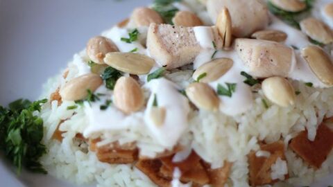 طريقة عمل فتة الدجاج بالأرز