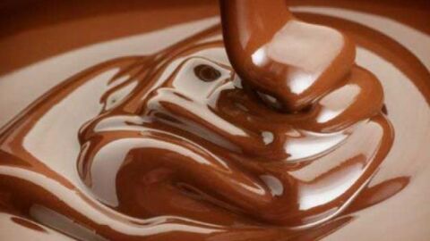 طريقة صنع الشوكولاتة من الكاكاو