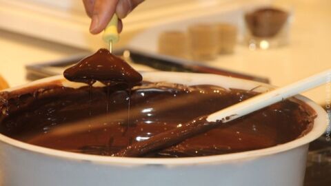 طريقة عمل صوص شوكولاتة للكيك