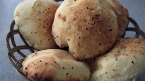 طريقة عمل الخبز المصري
