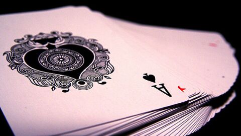 كيفية لعب الورق