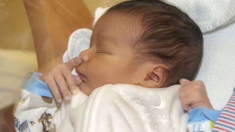 كيفية علاج زكام الرضيع