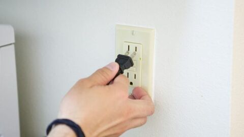 كيفية استخدام الكهرباء بطريقة آمنة