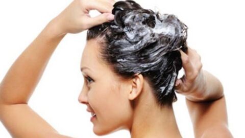 طريقة غسل الشعر