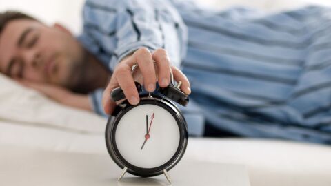 عدد ساعات النوم الطبيعي حسب العمر